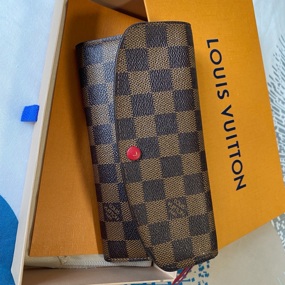 Louis Vuitton Emilie Wallet in supple Damier Ebene canvas